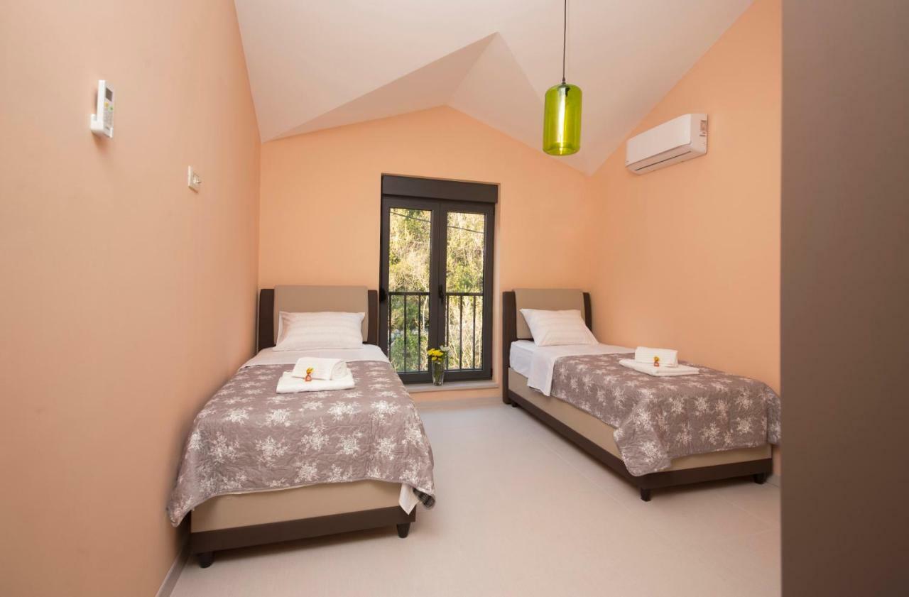 Bajova Kula Luxury Residences Kotor Exteriör bild