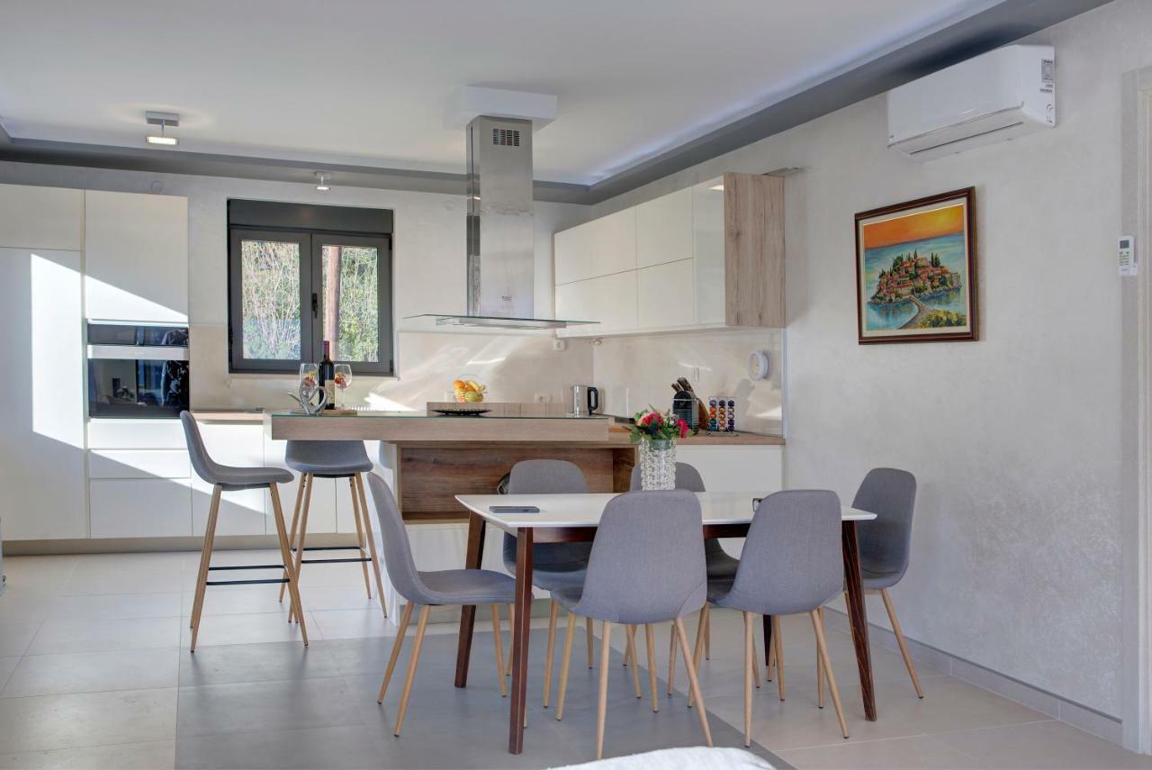 Bajova Kula Luxury Residences Kotor Exteriör bild