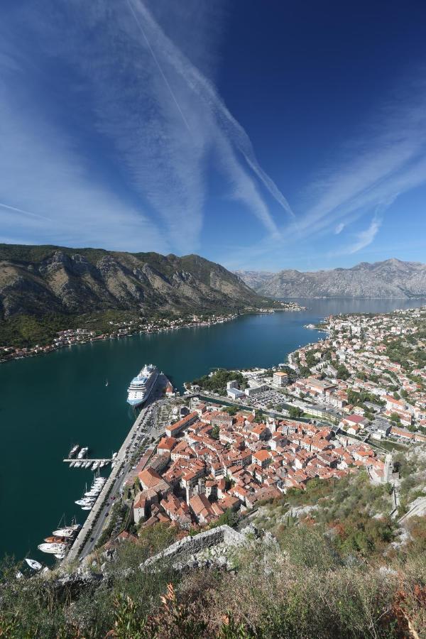Bajova Kula Luxury Residences Kotor Exteriör bild