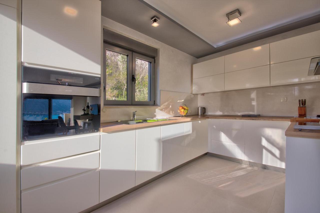 Bajova Kula Luxury Residences Kotor Exteriör bild
